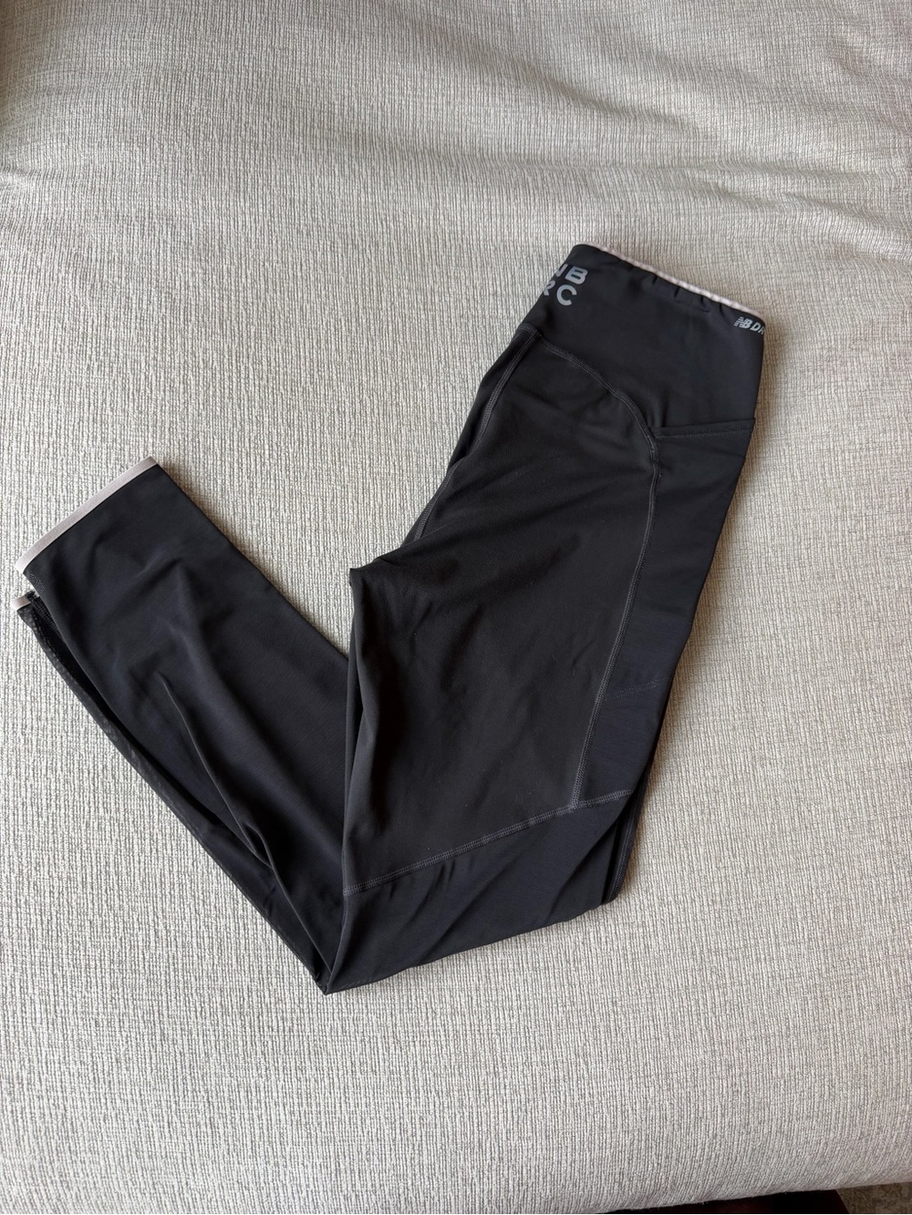 New Balance dark gray women’s ankle length leggings